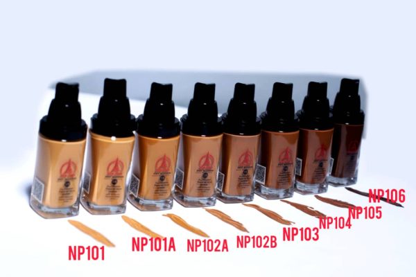 <sup STYLE="font-size:50%">oivl</sup> New Paris Soft Blending (Sb) Foundation - Image 3