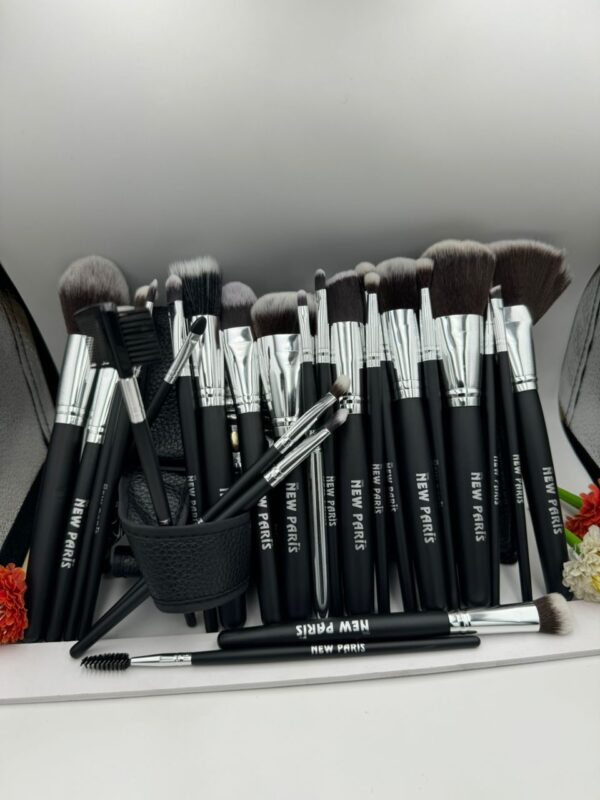 <sup STYLE="font-size:50%">oivl</sup>New Paris 25in1 Brush set - Image 2